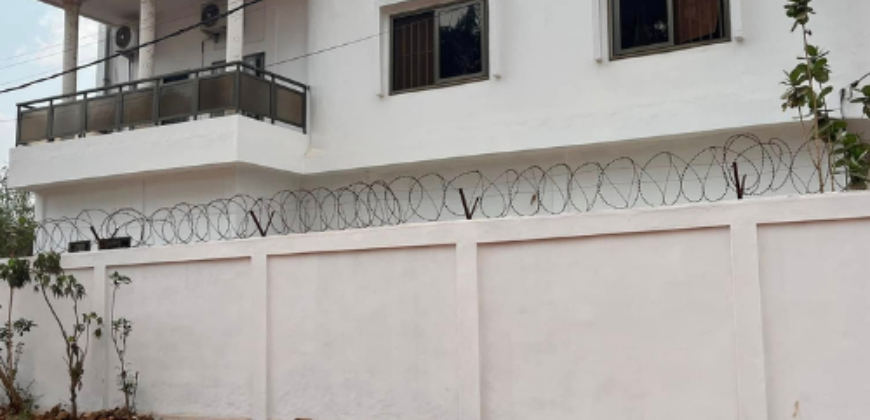 IMMEUBLE LOCATIF MODERNE À VENDRE – AKASSATO, ABOMEY-CALAVI