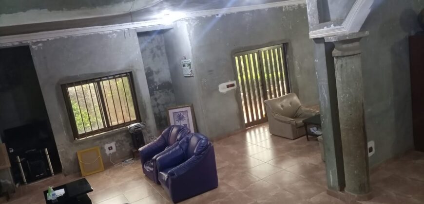 RÉSIDENCE R+2 À VENDRE – AGORI, ABOMEY-CALAVI