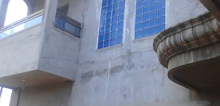 RÉSIDENCE R+2 À VENDRE – AGORI, ABOMEY-CALAVI