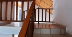 Maison duplex de 4 chambres et salon à louer