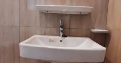 Immeuble moderne de près de 30 pièces extensibles à louer à Calavi – Carrefour Bidossèssi
